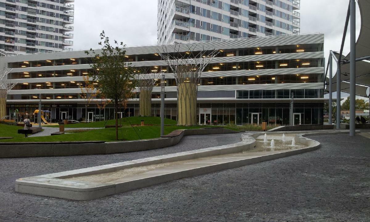Panorama City Apartment With Free Parking Bratislava Eksteriør billede